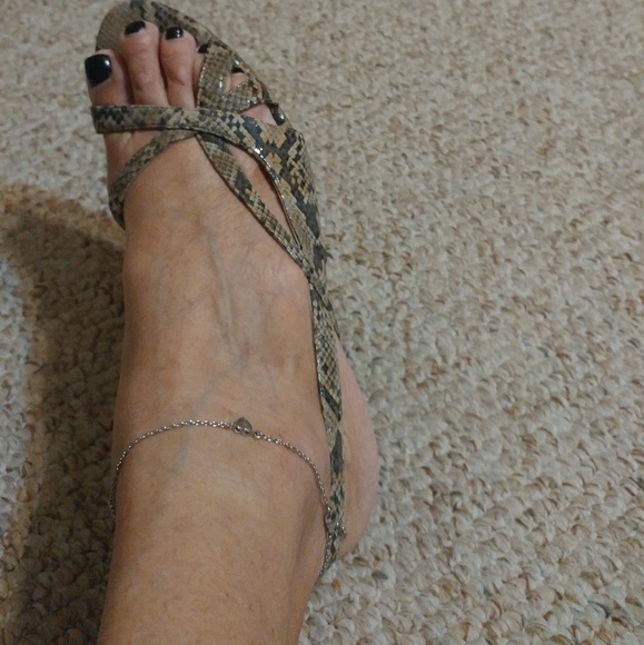 Snakeskin sandles gently worn - Picture 2 of 3